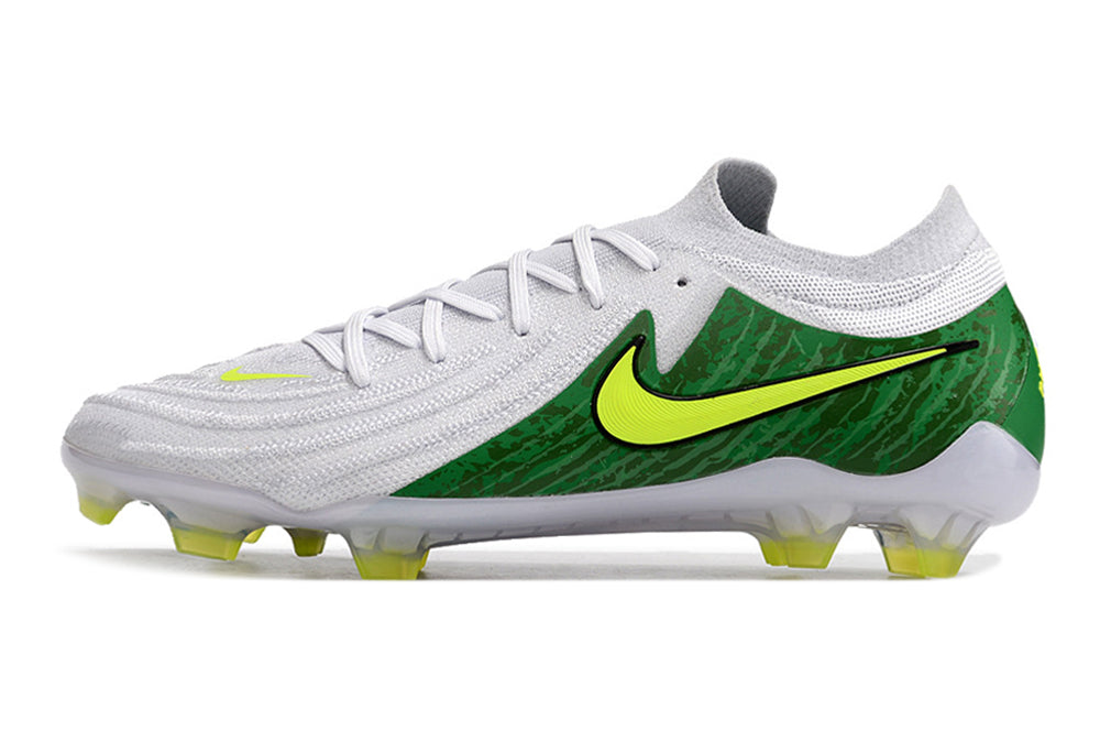 Nike Phantom GX II FG Cleats