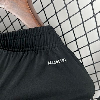 Manchester United Home Shorts 25/26