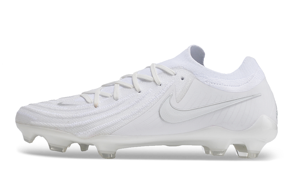 Nike Phantom GX II FG Cleats