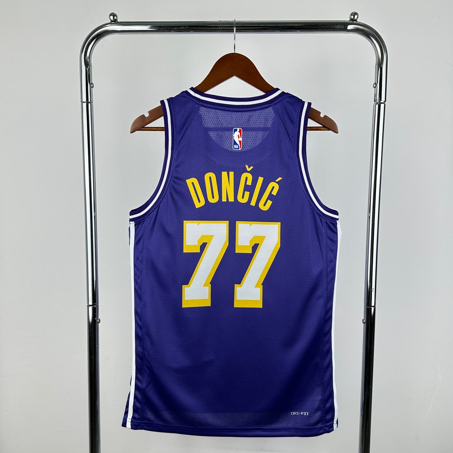 Los Angeles Lakers Statement Edition NBA Jersey - CalcioVivo