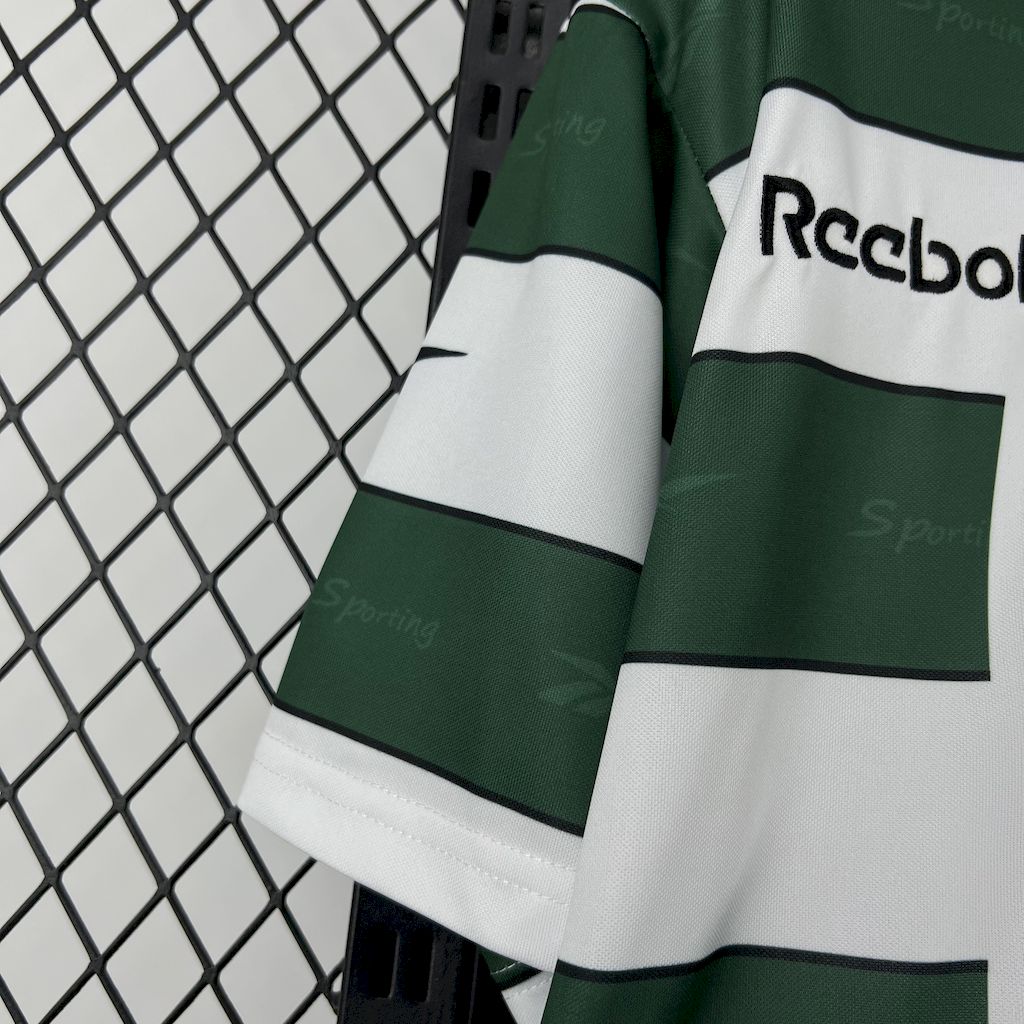 Sporting CP 2000-01 Home Retro Jersey