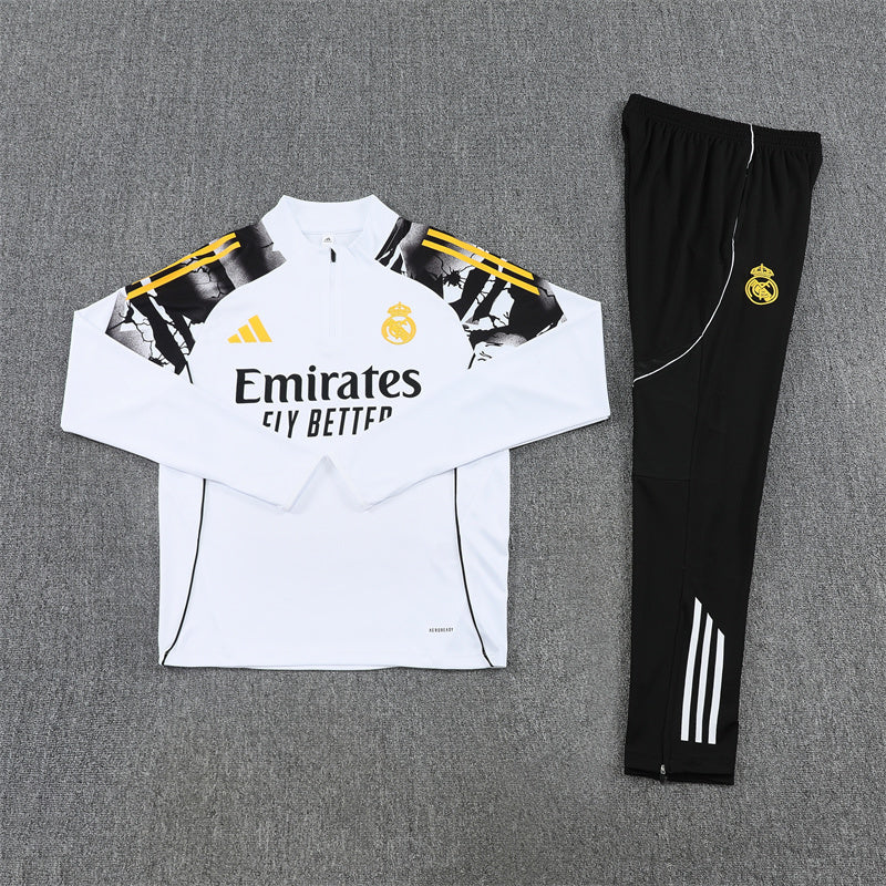 Real Madrid White/Black Tracksuit Half-Zip 25/26 - CalcioVivo