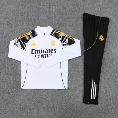 Real Madrid White/Black Tracksuit Half-Zip 25/26 - CalcioVivo