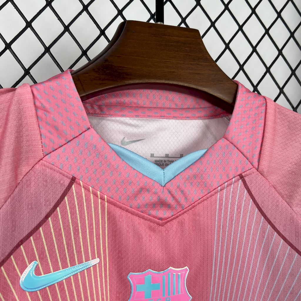 Barcelona Special Edition Pink 25/26 Kit Kids