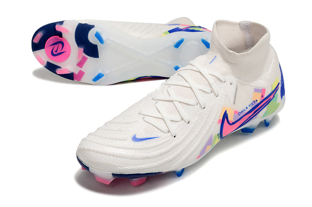 Nike Phantom Luna II FG Cleats