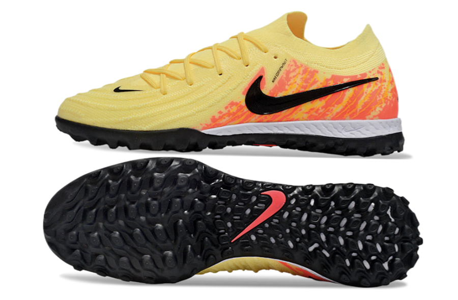Nike Phantom GX II EliteTF Boots