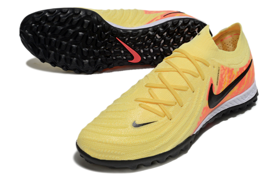 Nike Phantom GX II EliteTF Boots
