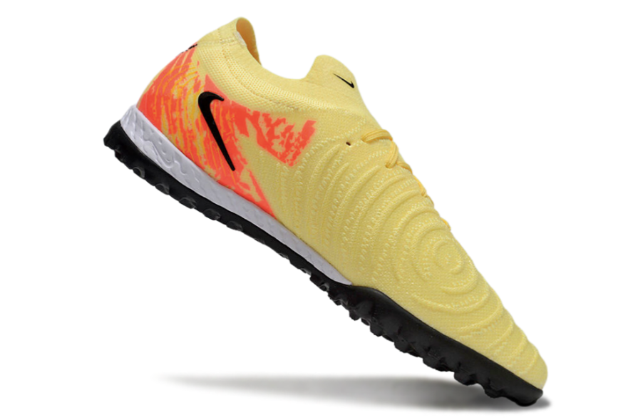 Nike Phantom GX II EliteTF Boots