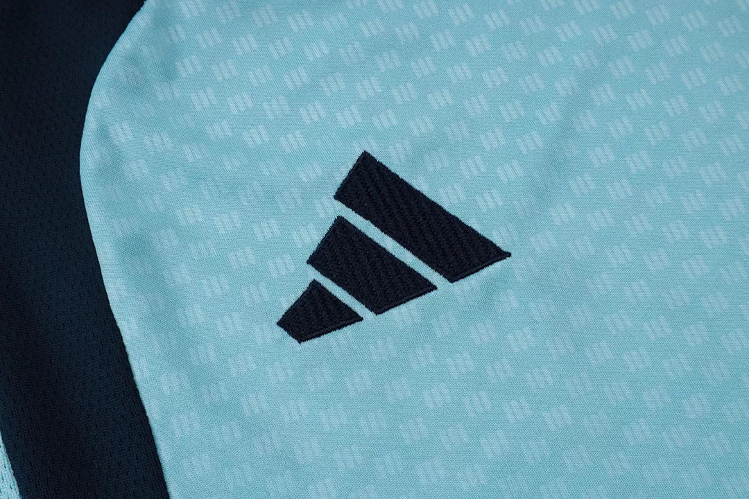 Completino Canottiera Argentina 26/27 Uomo Celeste | Kit Allenamento - CalcioVivo