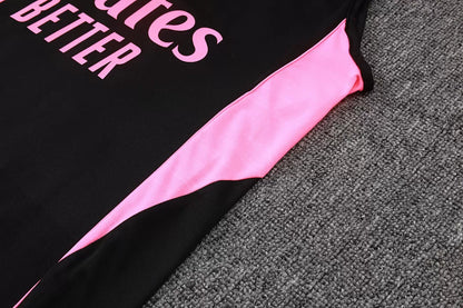 Completino Canottiera Arsenal 2025/26 Uomo Nero Rosa | Kit Allenamento - CalcioVivo