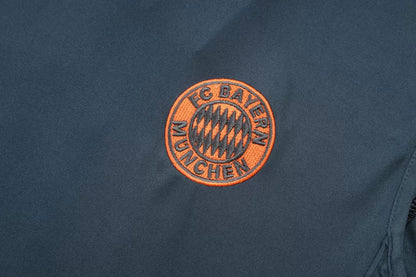 Completino Canottiera Bayern MŸnchen 25/26 Uomo Blu Petrolio | Kit Allenamento - CalcioVivo