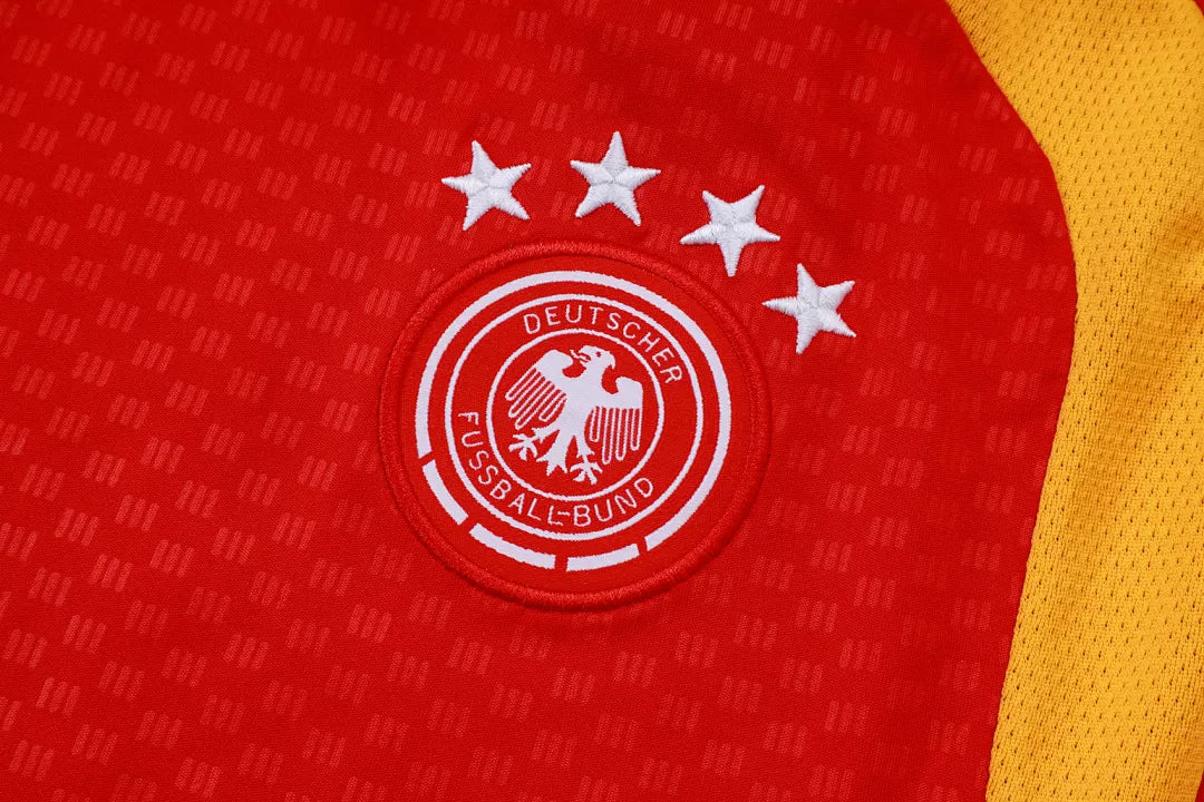 Completino Canottiera Germania 26/27 Uomo Rosso | Kit Allenamento - CalcioVivo