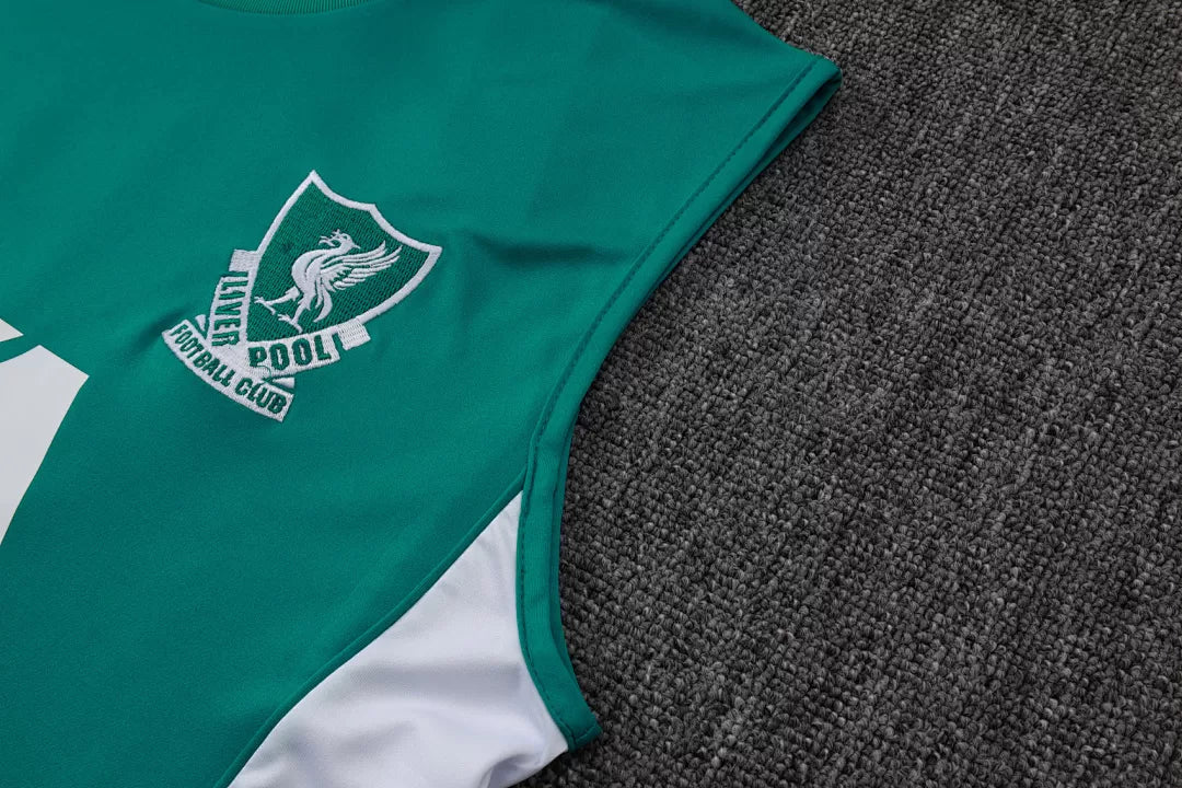 Completino Canottiera Liverpool 2025/26 Uomo Verde | Kit Allenamento - CalcioVivo
