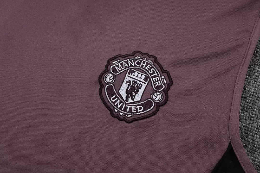 Completino Canottiera Manchester United 25/26 Uomo Bordeaux | Kit Allenamento - CalcioVivo