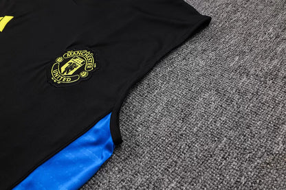 Completino Canottiera Manchester United 25/26 Uomo | Kit Allenamento - CalcioVivo