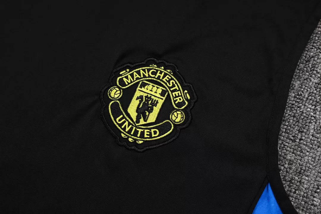 Completino Canottiera Manchester United 25/26 Uomo | Kit Allenamento - CalcioVivo
