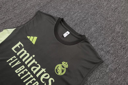 Completino Canottiera Real Madrid 2025/26 Uomo | Kit Allenamento - CalcioVivo