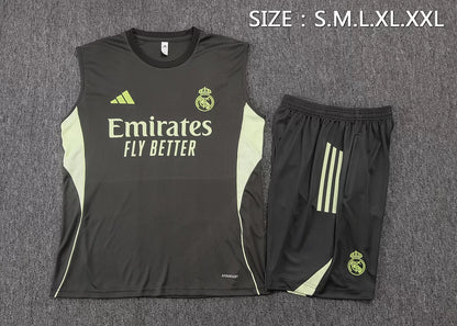 Completino Canottiera Real Madrid 2025/26 Uomo | Kit Allenamento - CalcioVivo