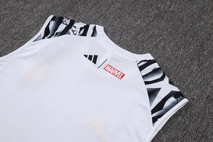 Completino Canottiera Real Madrid x Marvel 2025/26 Uomo Bianco | Kit Allenamento - CalcioVivo