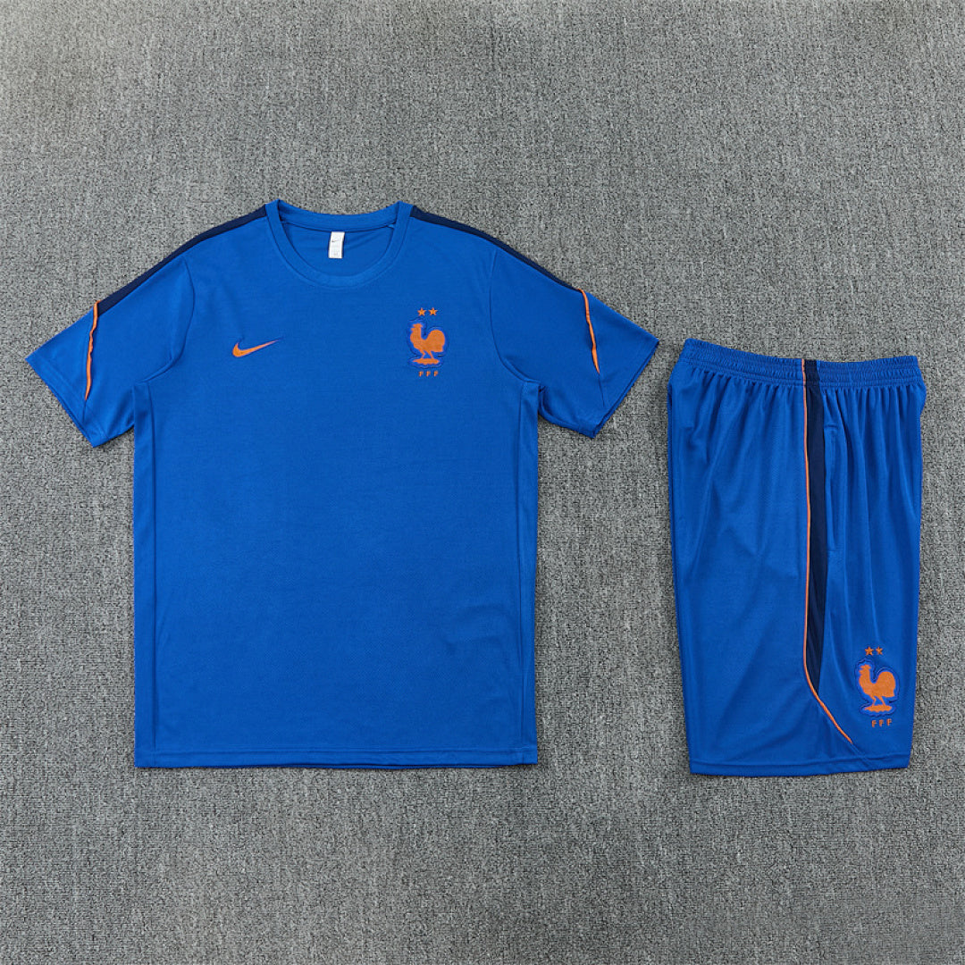 Completino Manica Corta Francia 26/27 Uomo | Kit Allenamento - CalcioVivo
