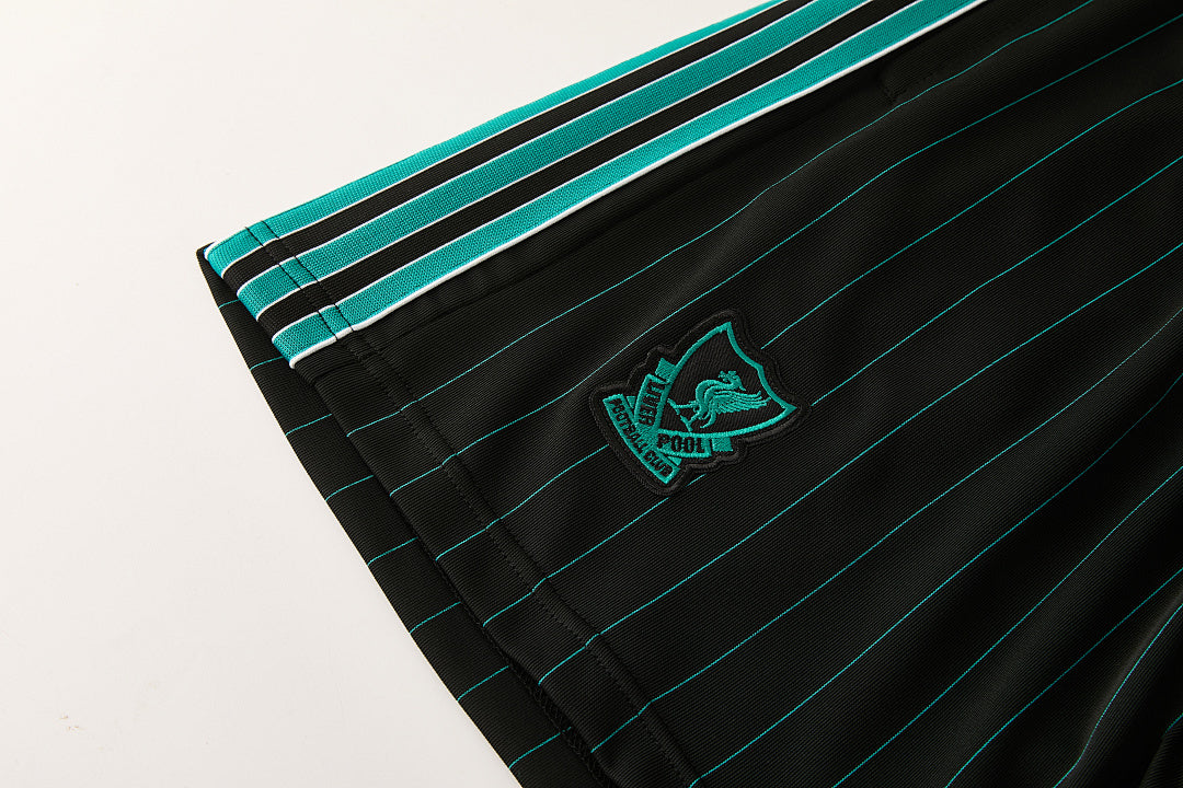 Completino Manica Corta Liverpool 25/26 Uomo | Kit Allenamento - CalcioVivo