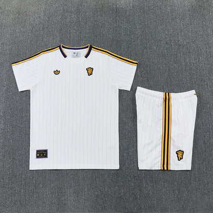 Completino Manica Corta Manchester United Icons 25/26 Uomo | Kit Allenamento - CalcioVivo