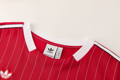 Completino Manica Corta Manchester United Icons 25/26 Uomo | Kit Allenamento - CalcioVivo