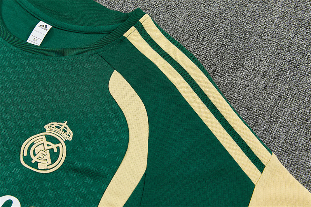 Completino Manica Corta Real Madrid 26/27 Uomo | Kit Allenamento - CalcioVivo