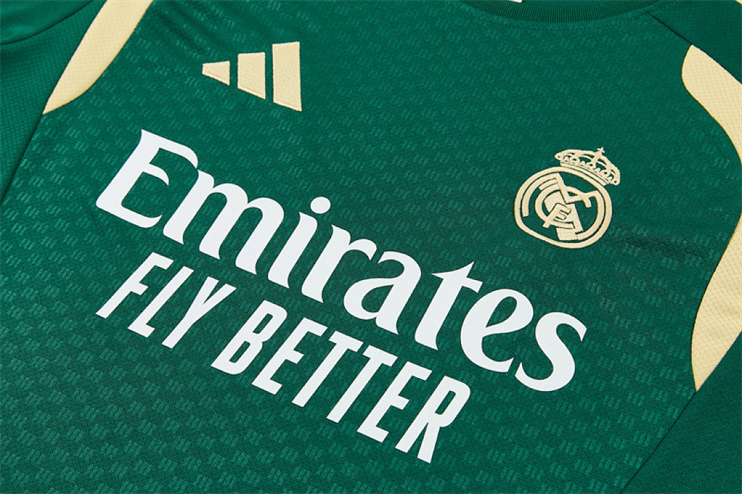Completino Manica Corta Real Madrid 26/27 Uomo | Kit Allenamento - CalcioVivo