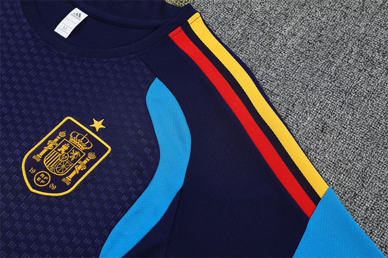 Kit Allenamento Spagna Blu Scuro 2026 | Kit da Calcio - CalcioVivo