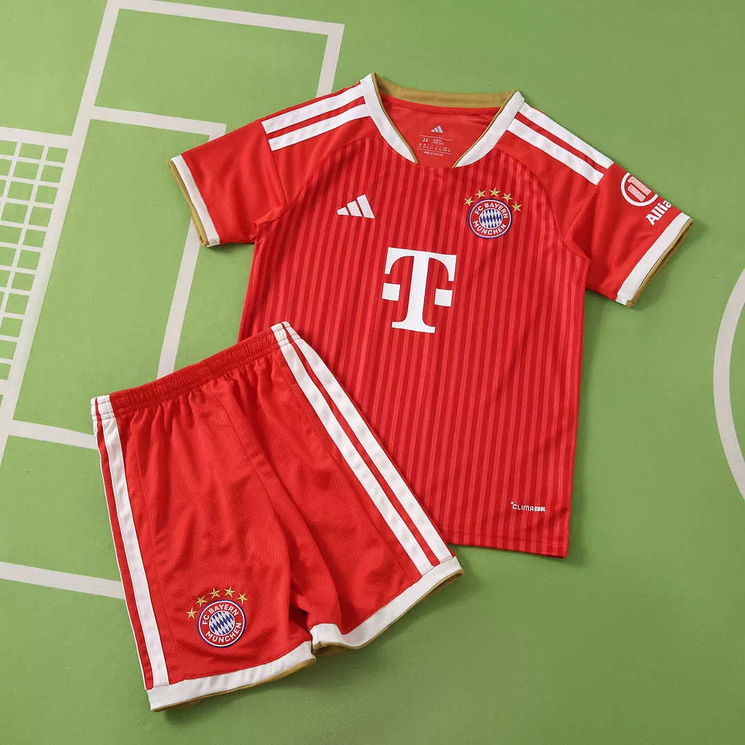 Kit Bambino Bayern Munich Home 26/27 | Kit da Calcio - CalcioVivo