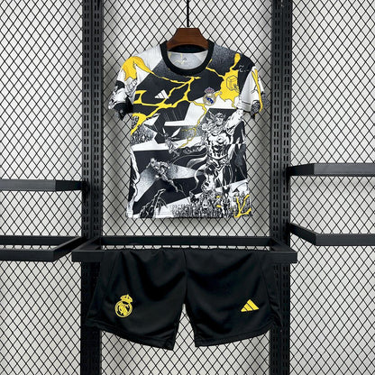 Kit Bambino Real Madrid x Marvel 25/26 | Kit da Calcio - CalcioVivo