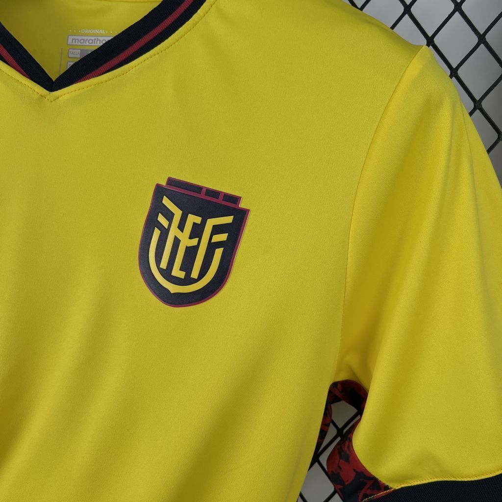 Maglia Ecuador Home 2026 Uomo | Maglia da Calcio - CalcioVivo