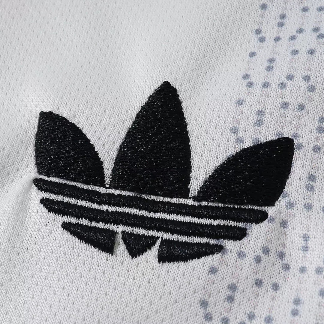 Maglia Eintracht Frankfurt Away 26/27 Uomo | Maglia da Calcio - CalcioVivo