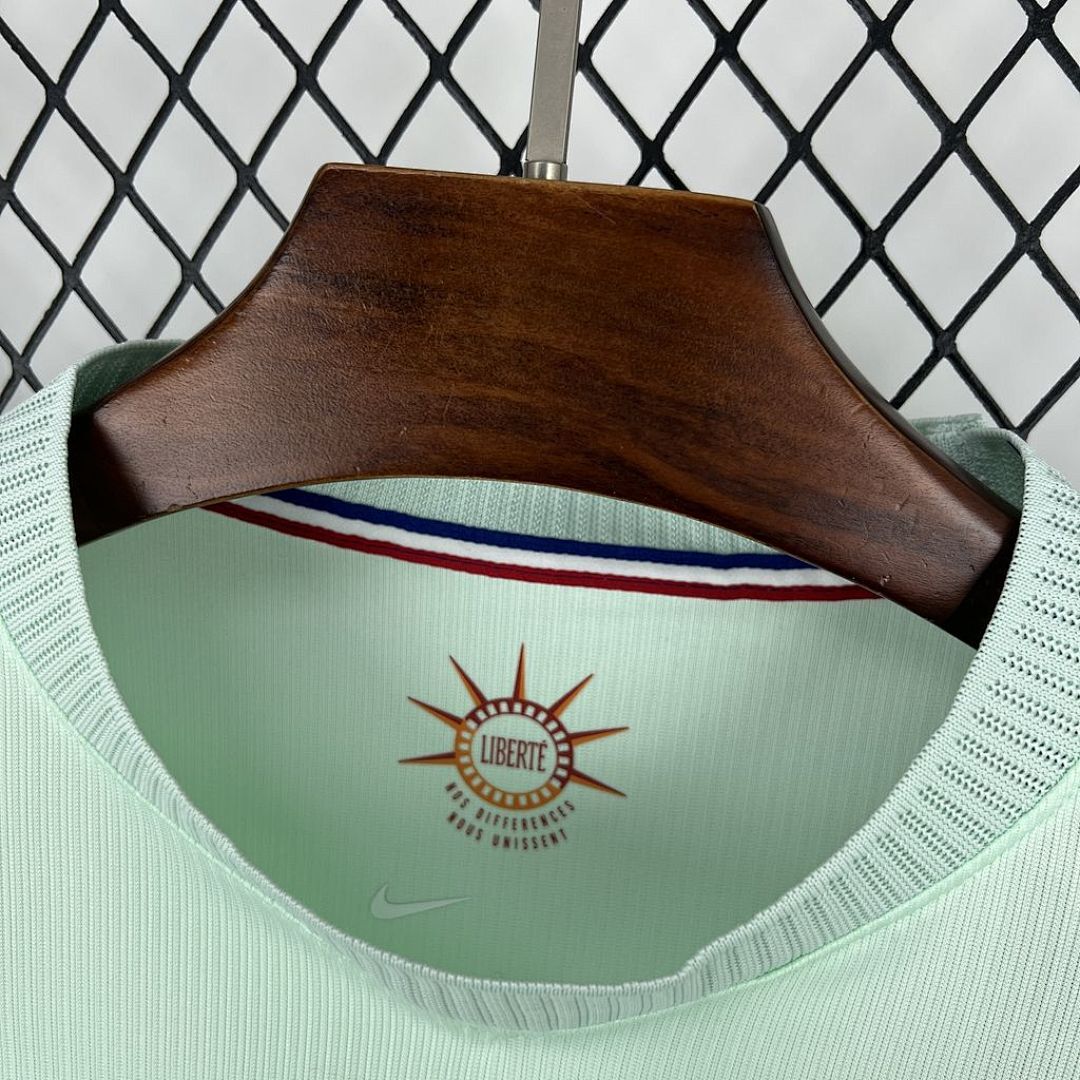 Maglia Francia Away 2026 Uomo | Maglia da Calcio - CalcioVivo
