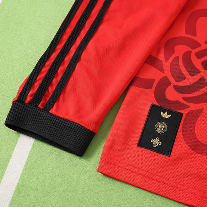 Maglia Manchester United Pre-Match CNY 25/26 Uomo Manica Lunga | Maglia da Calcio - CalcioVivo