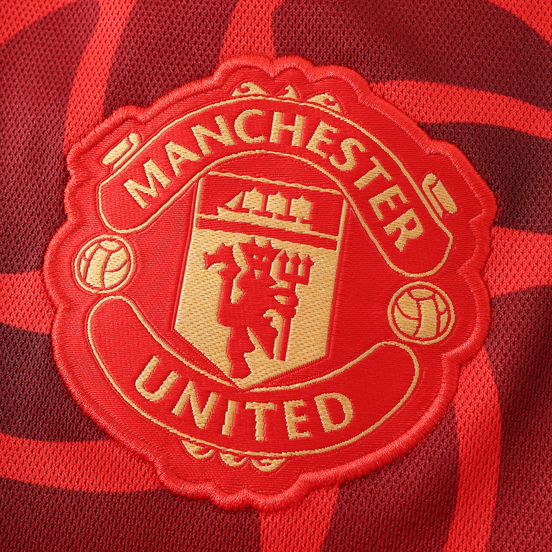 Maglia Manchester United Pre-Match CNY 25/26 Uomo Manica Lunga | Maglia da Calcio - CalcioVivo