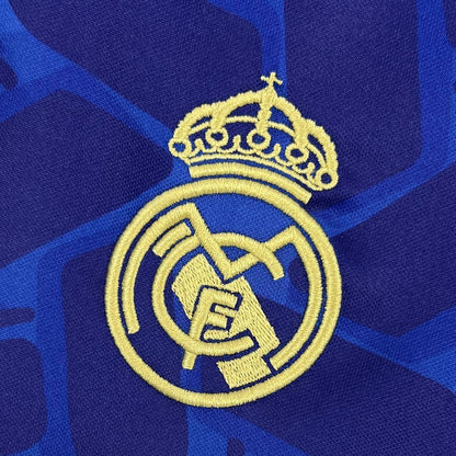 Maglia Real Madrid Pre-Match CNY 25/26 Uomo | Maglia da Calcio - CalcioVivo