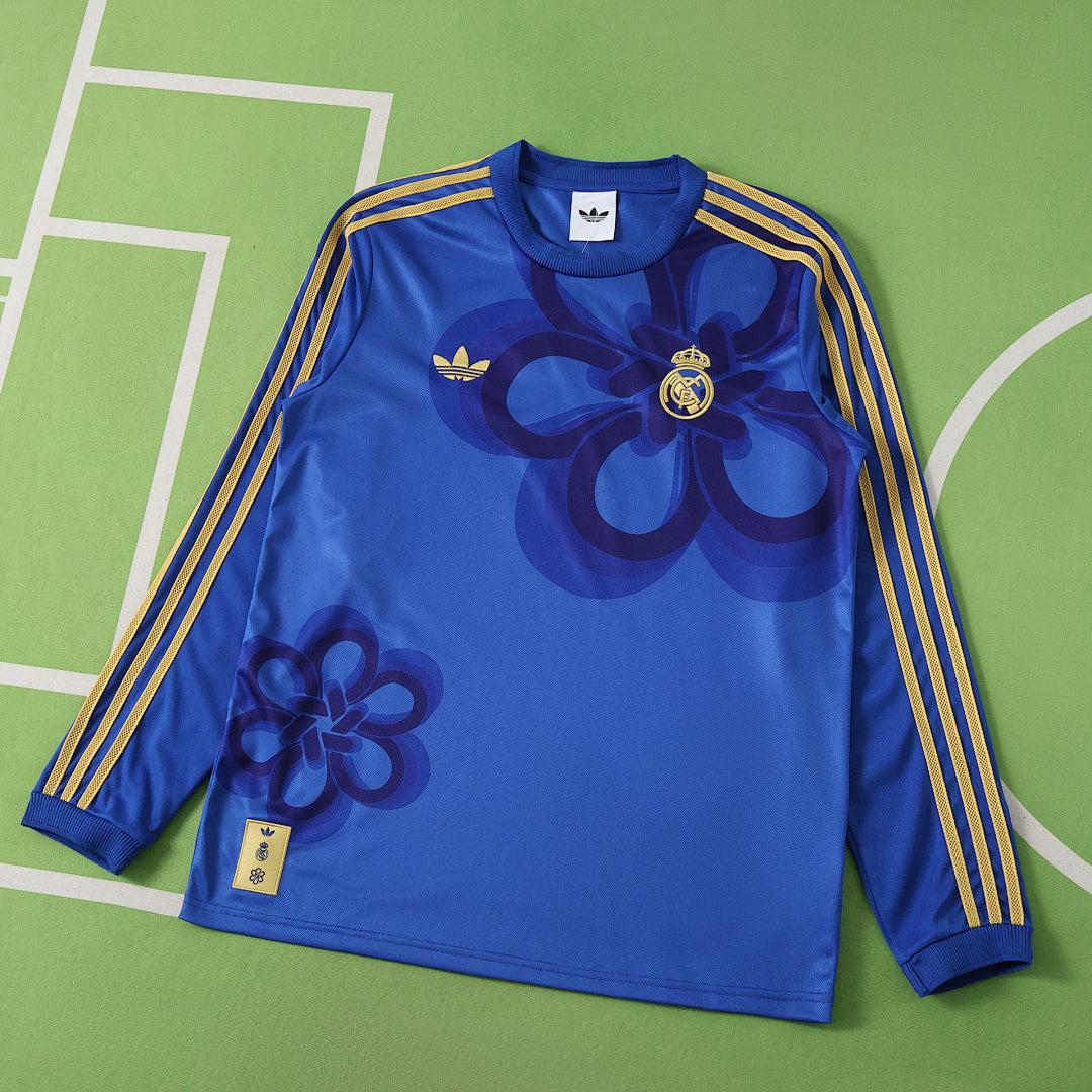 Maglia Real Madrid Pre-Match CNY 25/26 Uomo Manica Lunga | Maglia da Calcio - CalcioVivo