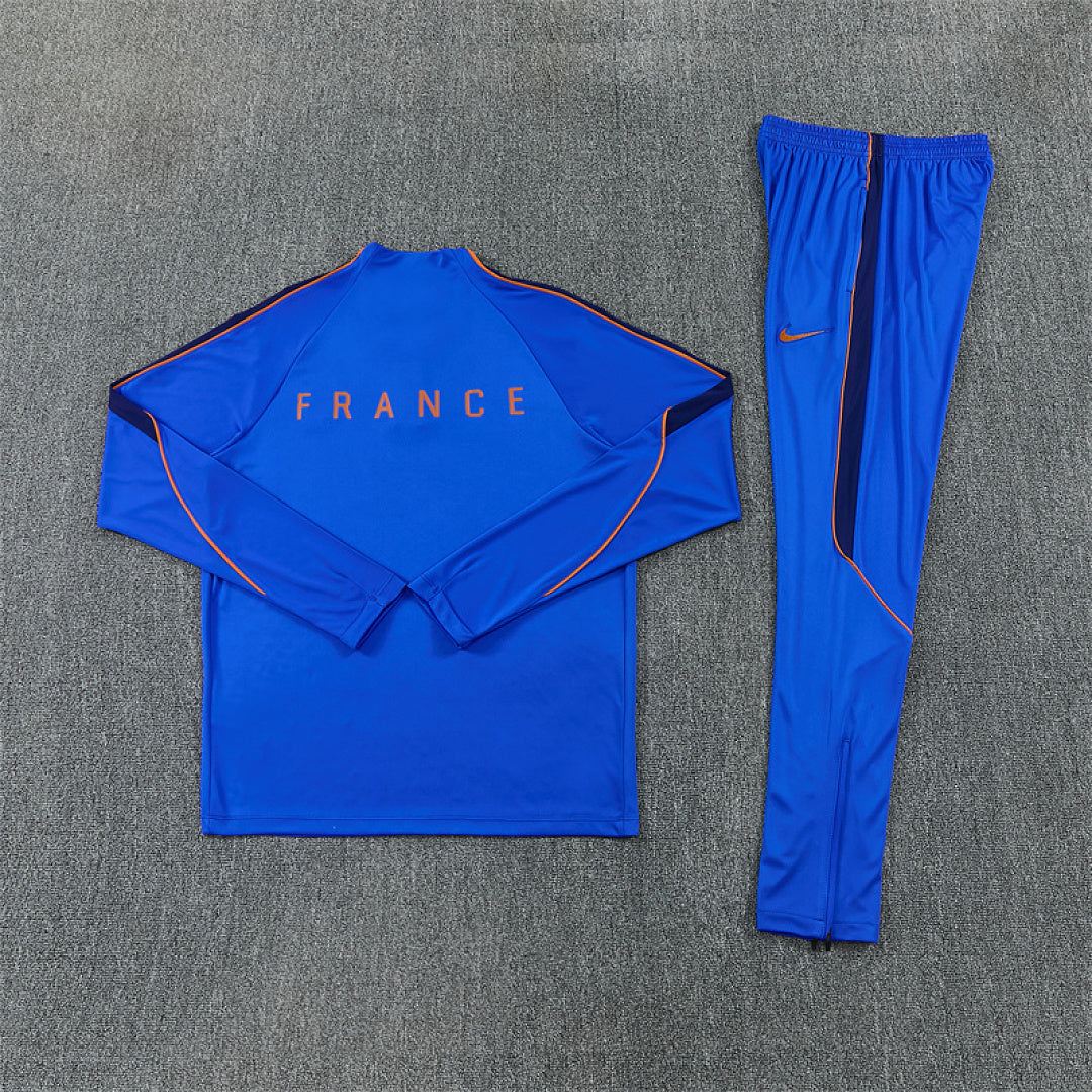 Tuta Francia Blu 2026 Uomo | Tuta da Calcio - CalcioVivo