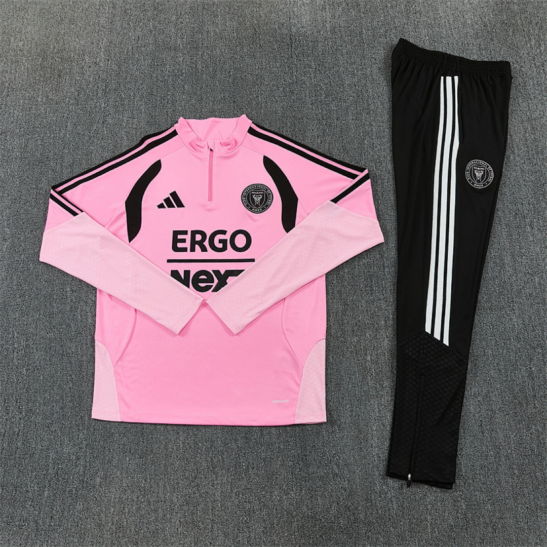 Tuta Inter Miami Rosa/Nero Half-Zip 26/27 Uomo | Tuta da Calcio - CalcioVivo