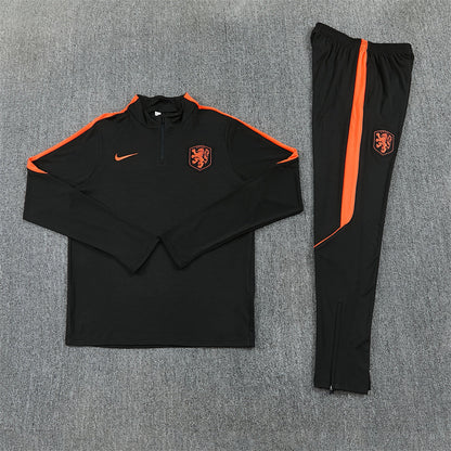 Tuta Olanda Nero 2026 Uomo | Tuta da Calcio - CalcioVivo