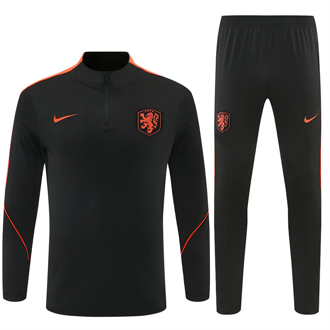 Tuta Olanda Nero 2026 Uomo | Tuta da Calcio - CalcioVivo