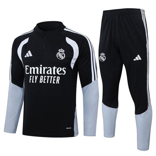 Tuta Real Madrid Nero/Bianco Half-Zip 26/27 Uomo | Tuta da Calcio - CalcioVivo