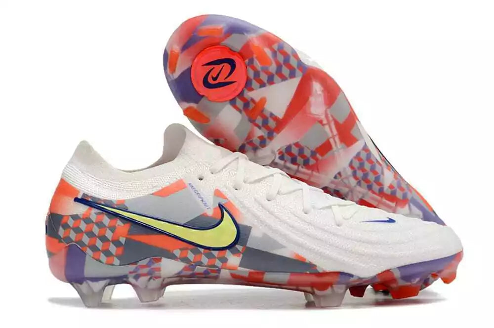 Nike Phantom GX II FG Cleats