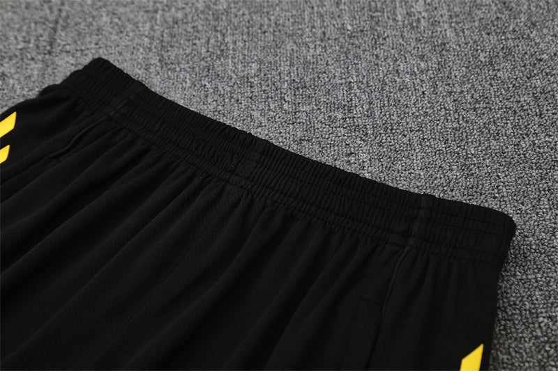 Kit Shirt + Shorts Manchester United Black Training 25/26