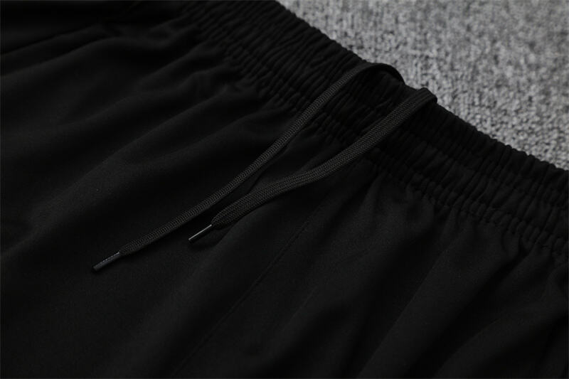 Tracksuit Liverpool White/Black 25/26