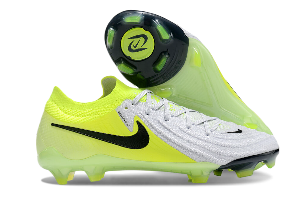 Nike Phantom GX II FG Cleats