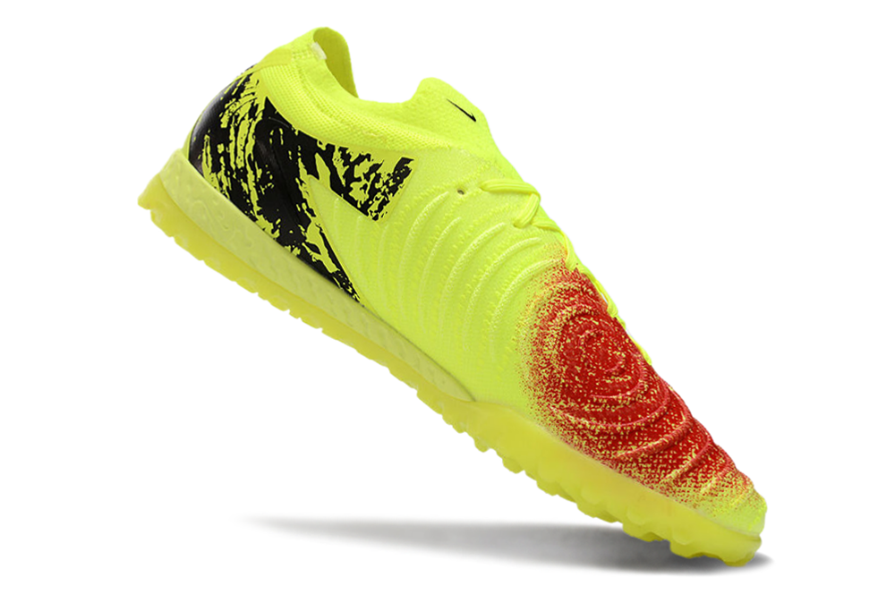 Nike Phantom GX II TF Boots