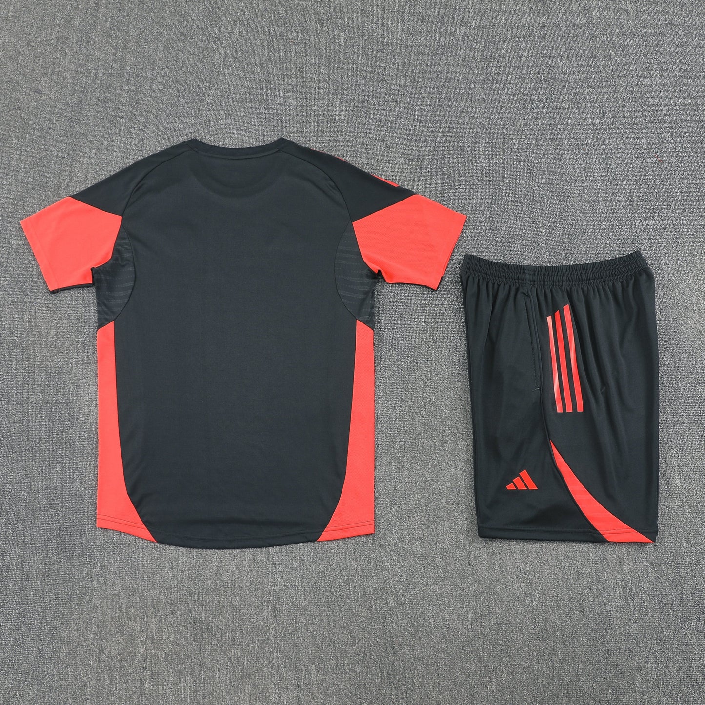 Kit Shirt + Shorts Bayern Munich 25/26